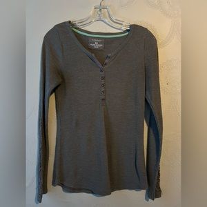 Sonoma. Women’s shirts size extra small.